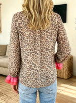 Women Leopard Print Contrast Pink Ruffle V‑Neck Long Sleeve Blouse