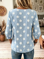 Women's Daisy Floral Textured 3/4 Sleeve Blouse